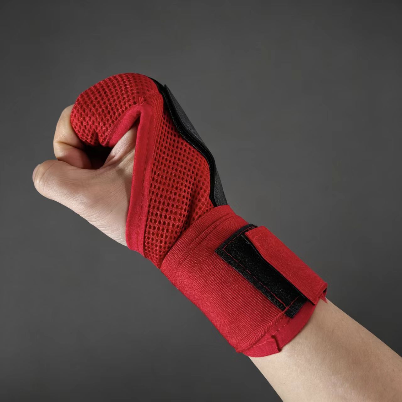 새로운 폴리에스터 복싱 글러브, 조절 가능한 스트랩,  - Wrist Wrap Support 리뷰 및 가격